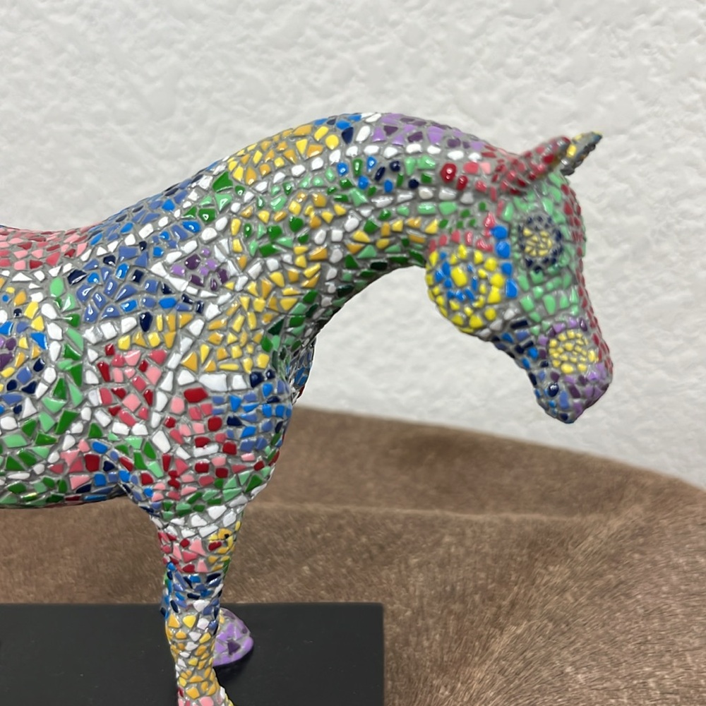 The Trail of Painted Ponies Caballo Brillante 1456 Horse Mosaic Bead Sculpture - Picture 2 of 6